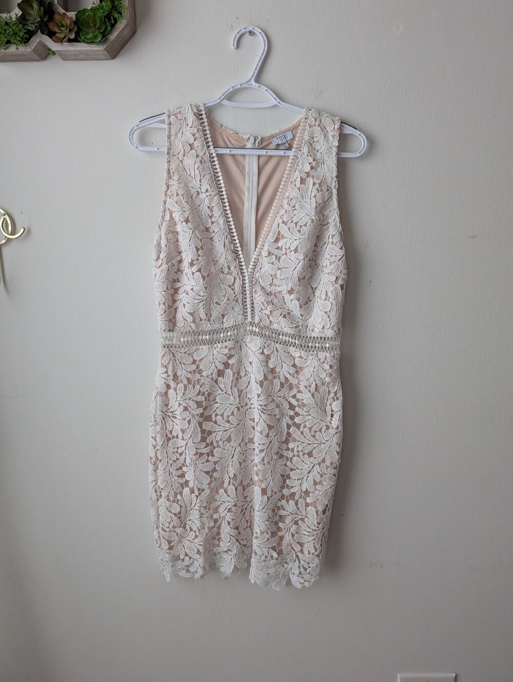 Tobi white lace dress
